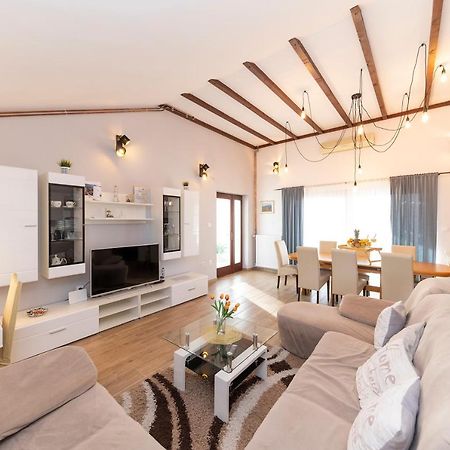 Apartman Lana Biograd Na Moru Buitenkant foto